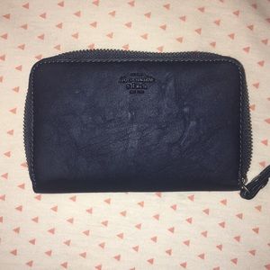 Abercrombie & Fitch Navy Wrislet
